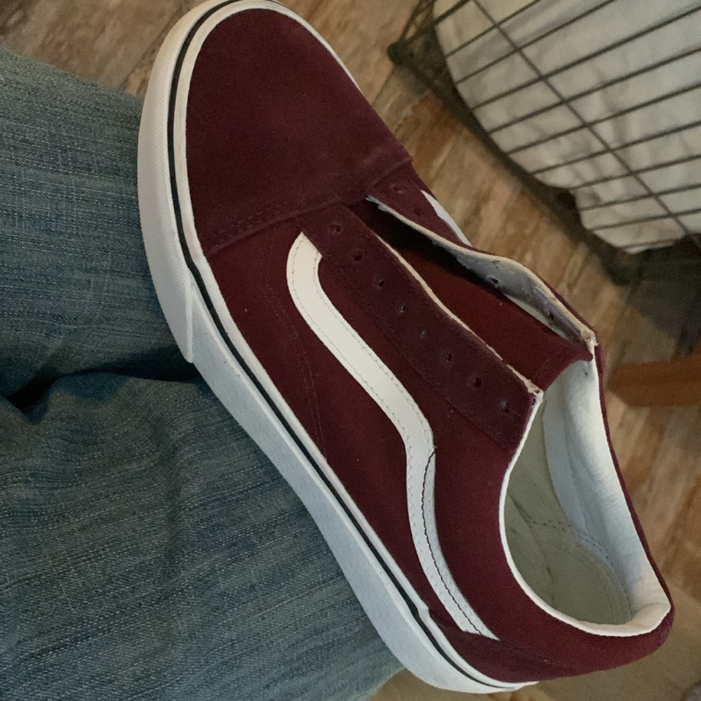 Maroon & white Vans, women 8.5/or men’s 7. Brand new. No laces- never worn.